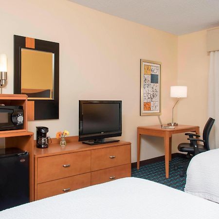 Fairfield Inn & Suites By Marriott Bloomington Bagian luar foto