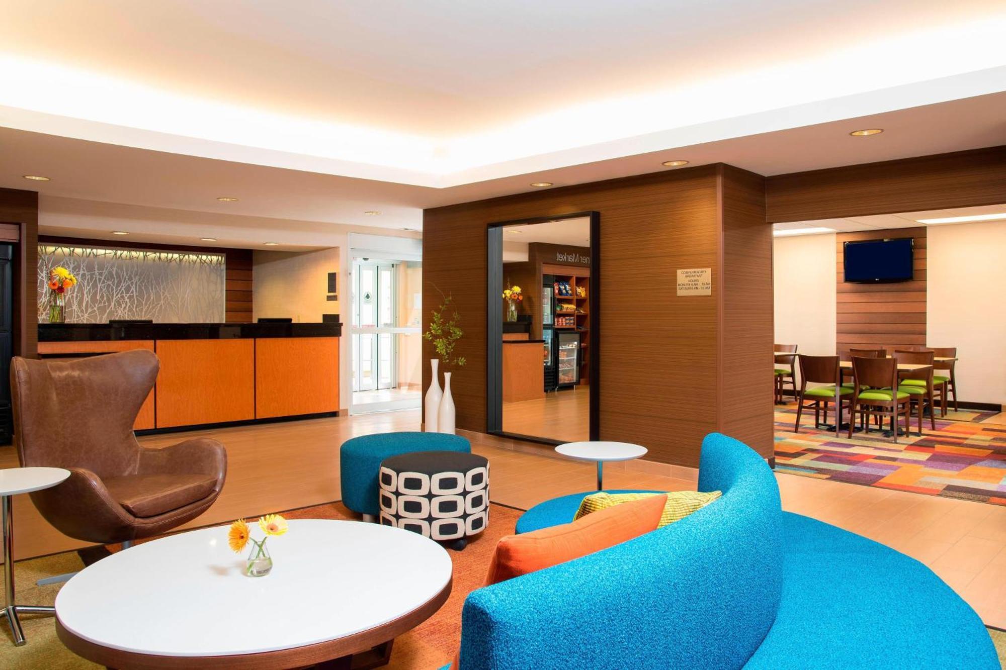 Fairfield Inn & Suites By Marriott Bloomington Bagian luar foto