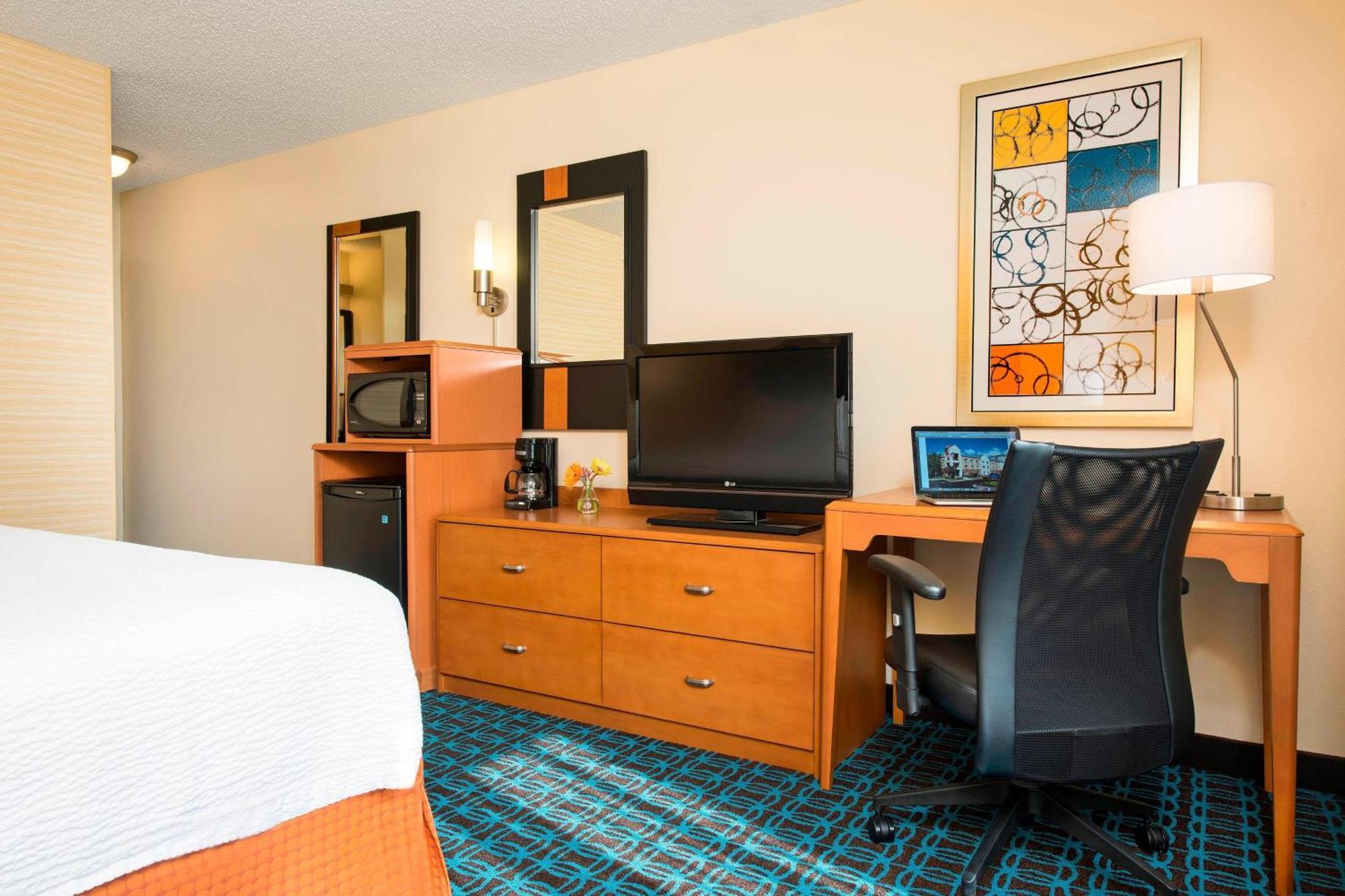 Fairfield Inn & Suites By Marriott Bloomington Bagian luar foto