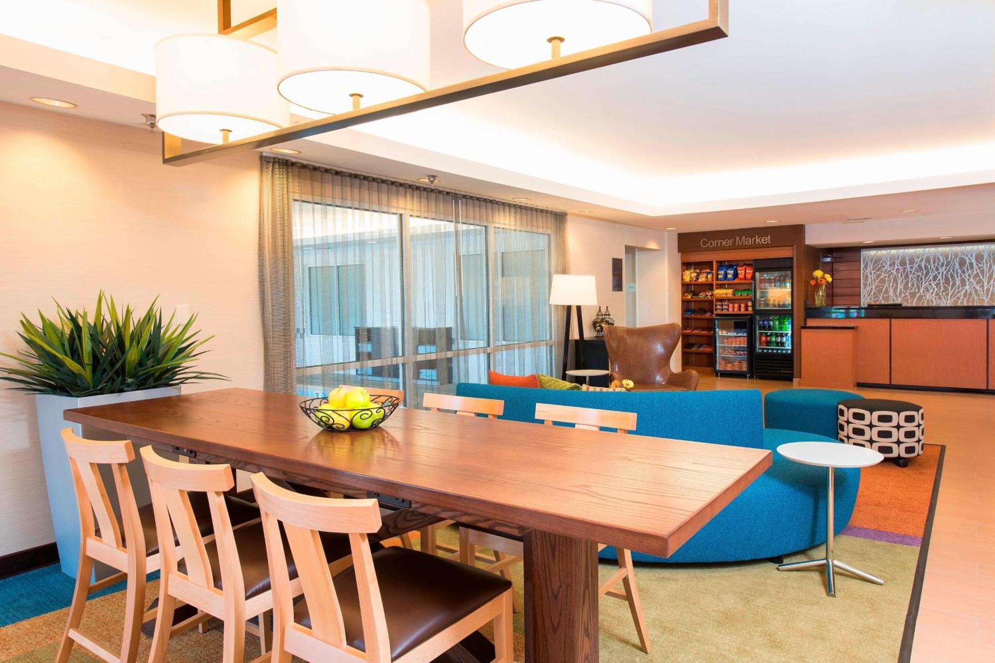 Fairfield Inn & Suites By Marriott Bloomington Bagian luar foto